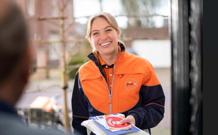 PostNL delivery woman